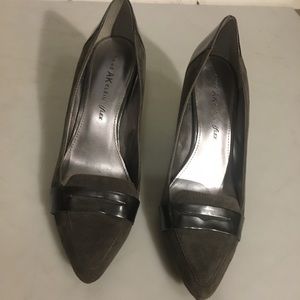 Anne Klein grey suede pointed toe pumps